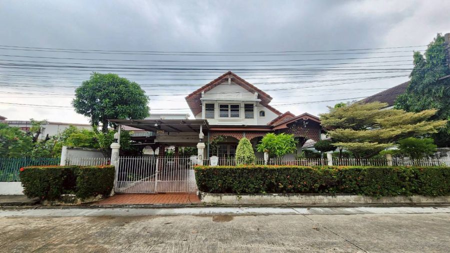 ขายบ้าน - ขายด่วน บ้านเดี่ยว 2 ชั้น ม.ชวนชื่นบางเขน เนื้อ71.8 ตรว. 3นอน 2 น้ำ ภายในเล่นระดับ ถูก