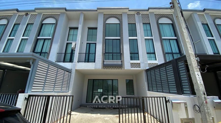 ขายทาวน์เฮาส์ - ขายทาวน์โฮม 2 ชั้น โครงการชีวาโฮม ประชาอุทิศ สไตล์ Modern Loft ทำเลดี