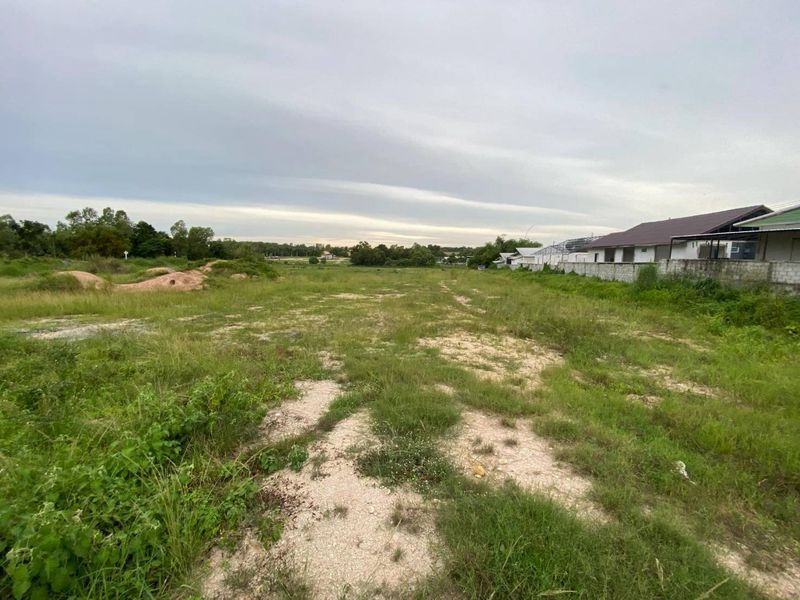 ขายที่ดิน - ขายด่วน ที่ดินแปลงสวย ใกล้อ่างเก็บน้ำมาบประชัน บางละมุง ชลบุรี