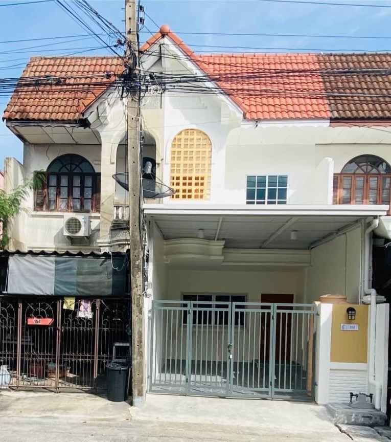 ขายทาวน์เฮาส์ - บ้านทำเลทอง เสนาวิลล่า 91 (คลอง 1) ซ.รังสิตนครนายก 21 ต.ประชาธิปัตย์ อ.ธัญบุรี จ.ปทุมธานี