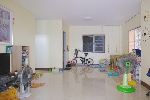 ขายบ้าน - ขายบ้าน 2 ชั้น 43 ตารางวา ม.ภัทรนิเวศน์ ปทุมธานี ปรับปรุงใหม่ทั้งหลัง พร้อมอยู่