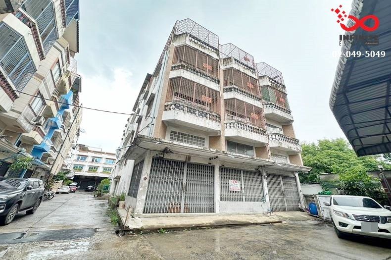 ขายอาคารพาณิชย์ / สำนักงาน - ขายอาคารพาณิชย์ 3.5ชั้น 3คูหา เพชรเกษม 50/3 ถนนเพชรเกษม ใกล้ MRT ภาษีเจริญ