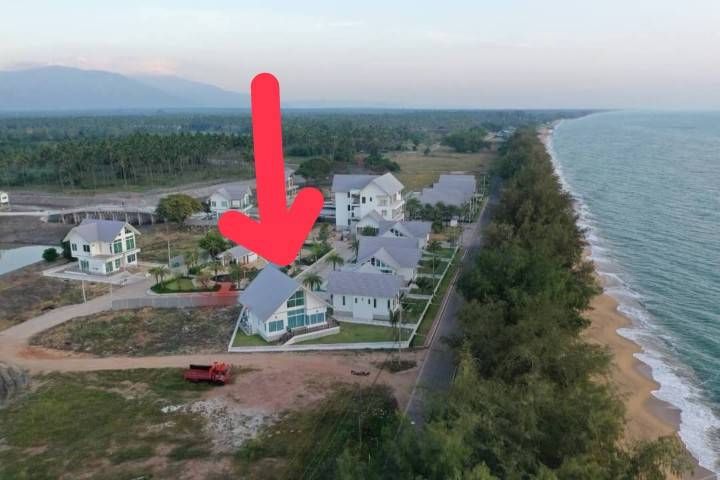 ขายบ้าน - ขายบ้านพักตากอากาศหรูติดทะเลทับสะแก ขนาด 125 ตรว. 176 ตรม. ประจวบคีรีขันธ์