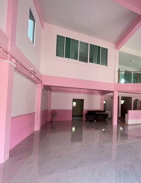 ให้เช่าอาคารพาณิชย์ / สำนักงาน - ให้เช่าโฮมออฟฟิศ 4ชั้น กว้าง 14 เมตรพัฒนาการตัดใหม่ ขนาด ใช้สอย 698 ตรม สามารถจดทะเบียนบริษัทได้ มีห้อง9 ห้อง 4 ห้องน้ำ พื้นที่ 99ตรว. 4ที่จอดรถ