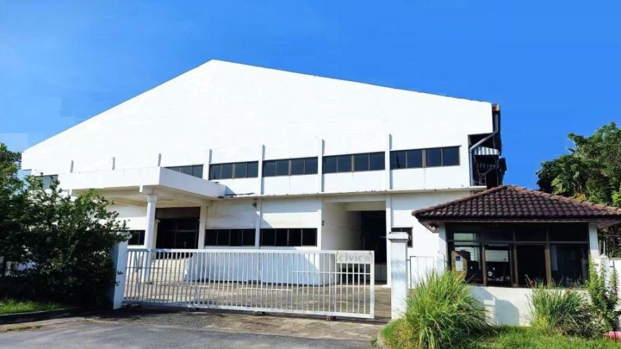 ขายโรงงาน / โกดัง - ขายโรงงานพร้อมที่ดินขนาด 2 ไร่ 3 งาน 47 ตร.ว. ย่านนิคมอุตสาหกรรมลาดกระบัง ทำเลดี เดินทางสะดวก