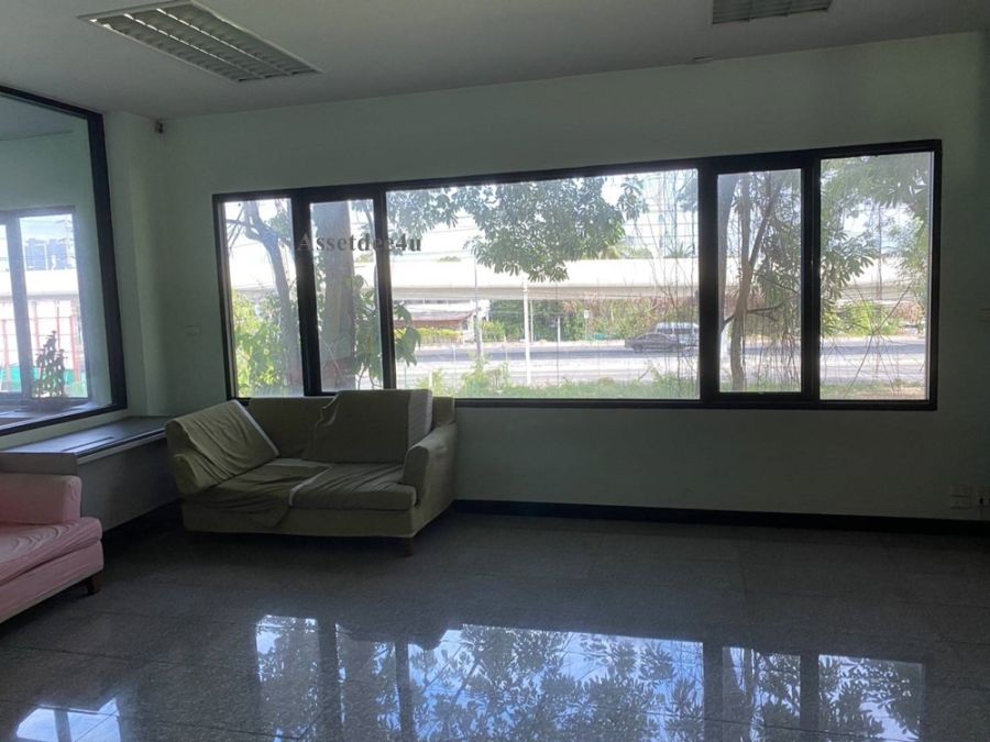 ให้เช่าอาคารพาณิชย์ / สำนักงาน - ให้เช่าอาคาร สำนักงาน 4 ชั้น มีโกดัง พื้นที่ใช้สอยรวม 1,700 ตร.ม. ย่านนนทบุรี