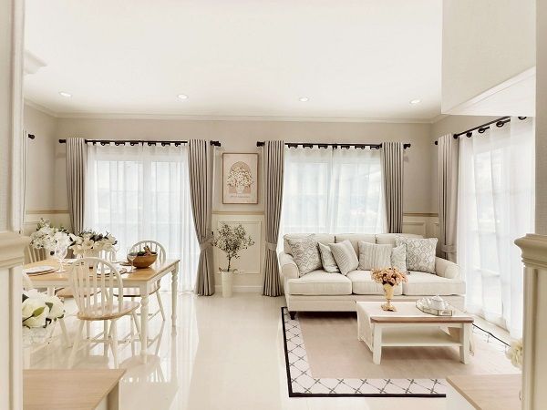 ให้เช่าบ้าน - ให้เช่า บ้าน2ชั้น แกรนดิโอ วิภาวดี - รังสิต ติดถนนพหลโยธิน ขนาด 160 ตรม 4 ห้องนอน 3 ห้องน้ำ 4 แอร์3 เครื่องทำน้ำอุ่น ทางเข้าติดโรงกษาปน์ 2 ที่จอดรถ