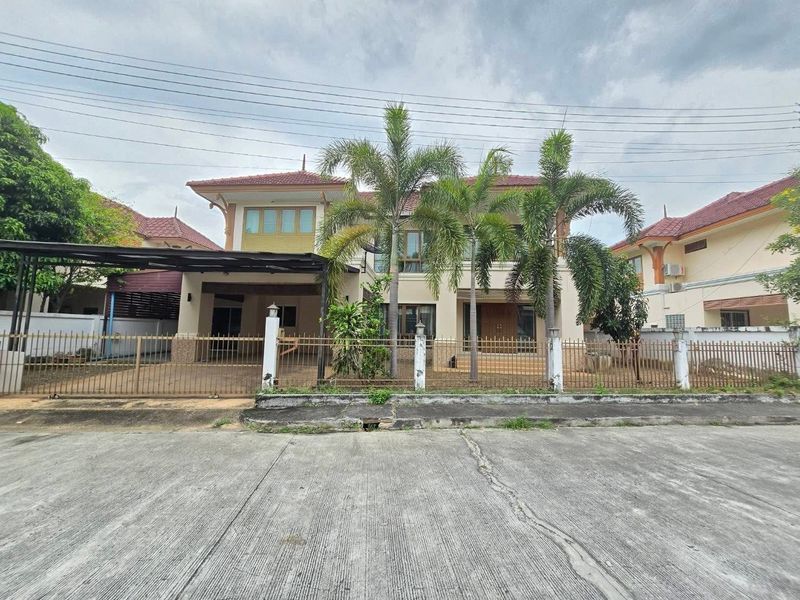 ขายบ้าน - บ้านเดี่ยวมือสอง หลังใหญ่ หมู่บ้านสมบูรณ์ทรัพย์ หนองมน ชลบุรี