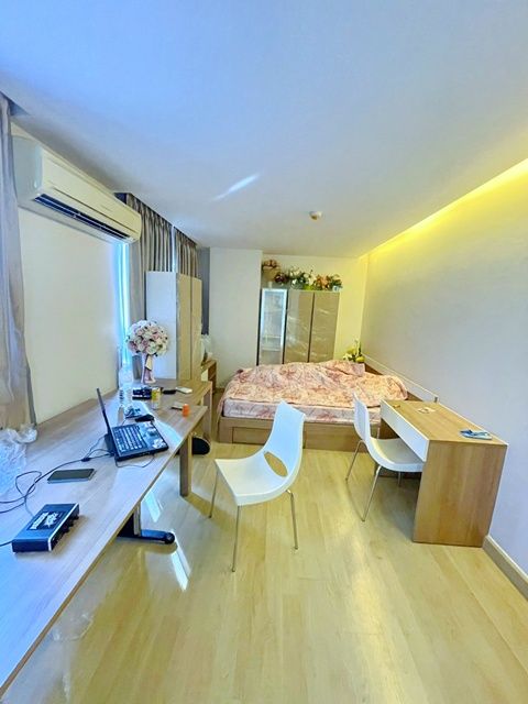 ให้เช่าคอนโด - เดอะเอ็มเมอรัล เรสซิเดนซ์ รัชดา 30ตร.ม. ลด25% ให้เช่าคอนโดถูกสุดในห้วยขวาง 1นอน บิ๊กซี รัชดา ฟอร์จูนทาวน์ 1.9 กม.