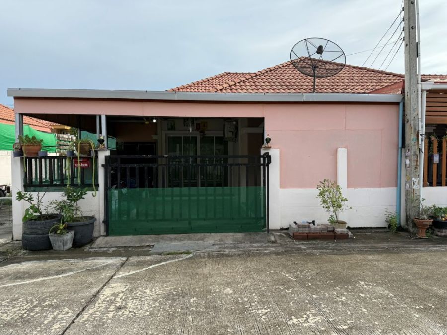 ขายทาวน์เฮาส์ - ขายทาวน์เฮ้าส์ 1 ชั้น หลังมุม แกรนด์ทาวน์ 2 บึง-ศรีราชา ทำเลดี ใกล้ตลาดวรกิจ