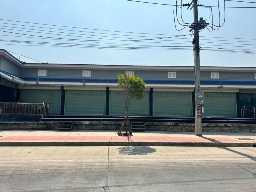 ให้เช่าอาคารพาณิชย์ / สำนักงาน - ให้เช่าพื้นที่ร้านอาหาร 450 ตารางเมตร แยกพัฒนาการ-อ่อนนุชตัดใหม่