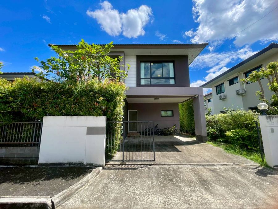 ขายบ้าน - ขายบ้านเดี่ยวในโครงการคุณภาพระดับพรีเมียม **วรารมณ์ พรีเมี่ยม ศาลากลาง** สังคมส่วนตัว ใจกลางเมืองเชียงใหม่ โอบล้อมด้วยความสะดวกสบาย