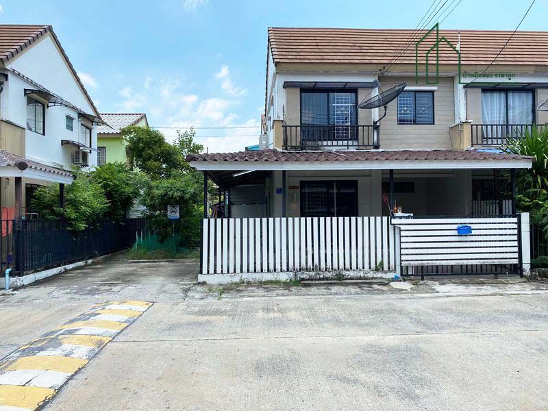 ทาวน์เฮาส์ - ให้เช่าทาวน์เฮ้าส์หลังมุมบรรยากาศบ้านเดี่ยว หมู่บ้านพฤกษา 58/2 ลาดกระบัง 54 ถนนศรีวารีน้อย