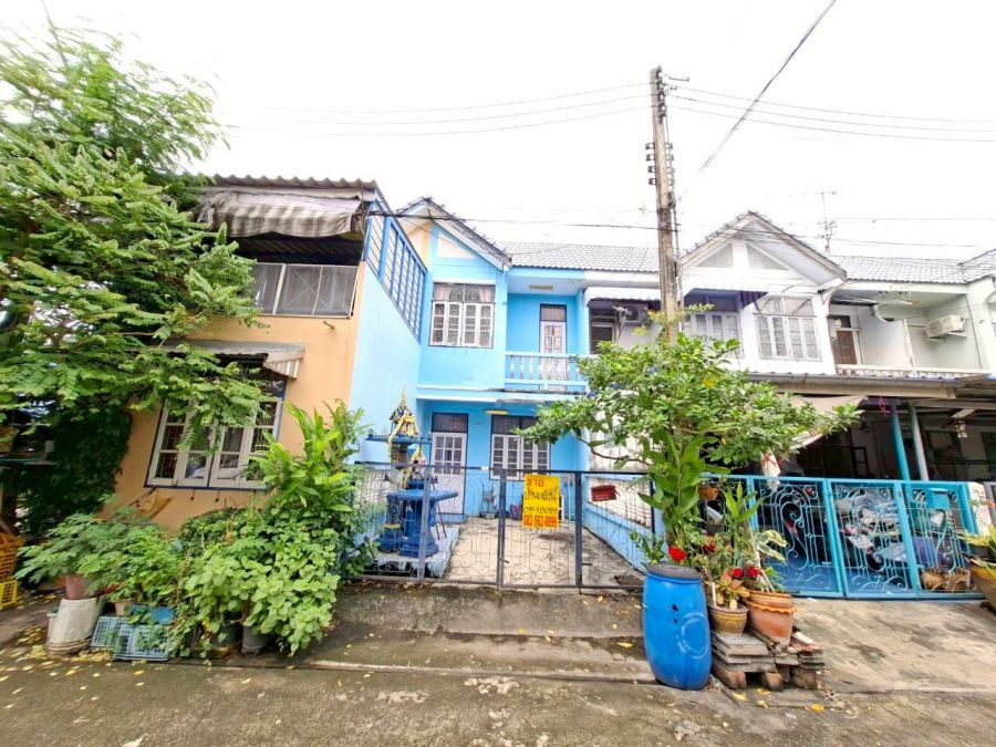 ขายทาวน์เฮาส์ - ขายบ้าน 2 ชั้น หมู่บ้านอยู่เจริญ 4 คลอง4 ลาดสวาย