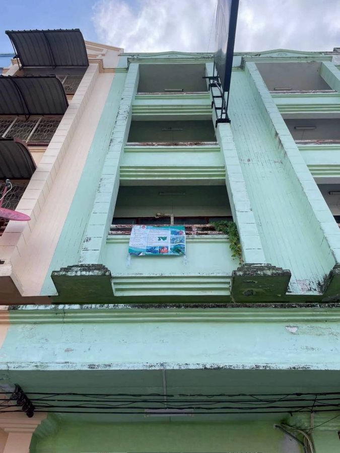 ขายอาคารพาณิชย์ / สำนักงาน - ขายอาคารพาณิชย์ 4 ชั้น หน้าโครงการบ้านฉางเพลส ระยอง ตรงข้ามหน้าอำเภอบ้านฉาง ทำเลดีติดถนสุขุมวิท