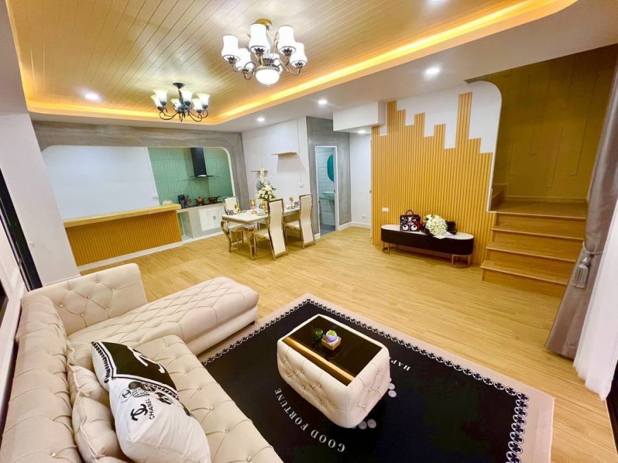 ขายทาวน์เฮาส์ - ขายบ้านทาวน์โฮม 2 ชั้น The Trust Town วงแหวน - ลําลูกกา เลียบคลองหก เนื้อที่ 27.8 ตารางวา 3 ห้องนอน