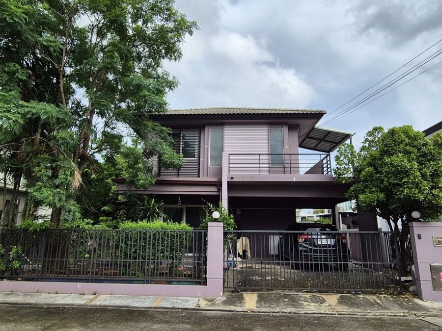 ให้เช่าบ้าน - ให้เช่า บ้านเดี่ยว 3 นอน 2 น้ำ ลาดกระบัง | หมู่บ้านปาริชาต คุ้มเกล้า 56.5 ตร.วา | เฟอร์ฯ ครบ ใกล้สุวรรณภูมิ เหมาะคนทำงานสนามบิน/KMITL/นิคมฯ