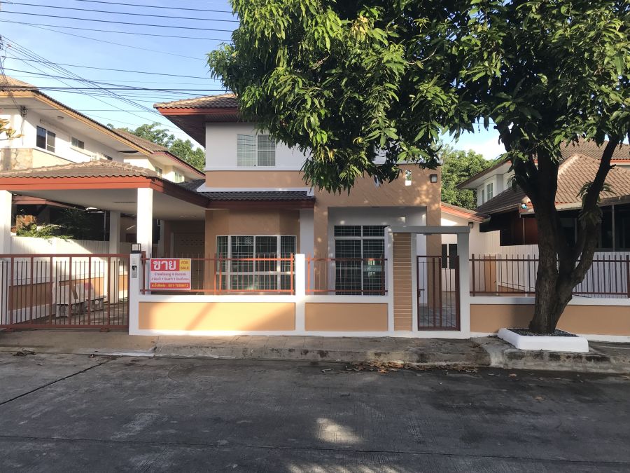 ขายบ้าน - ขายบ้านเดี่ยวพร้อมอยู่ 2 ชั้น 4 ห้องนอน 2 ห้องน้ำ 1 ห้องครัว 1 ห้องเก็บของ หมู่บ้านพฤกษากาญจน์ 3 ตำบลท่ามะขาม อำเภอเมือง จังหวัดกาญจนบุรี