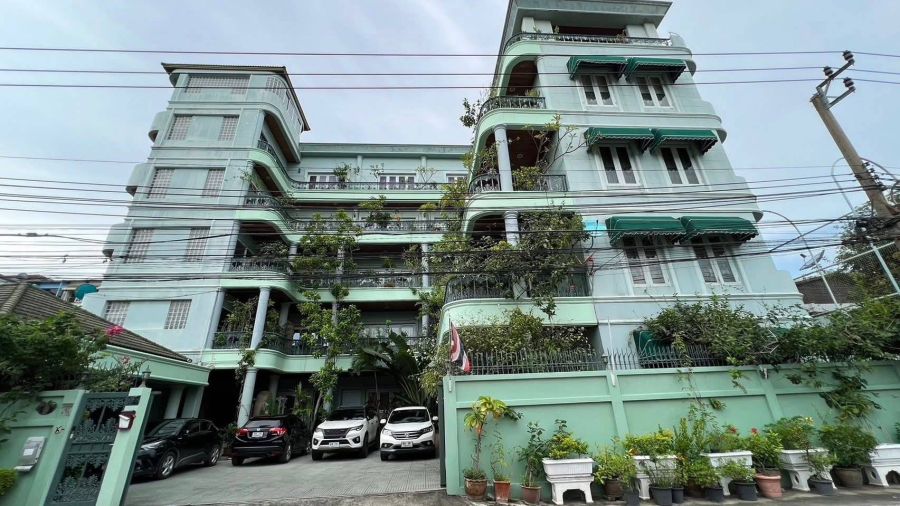 ขายบ้าน - ขายบ้านพระราม9 รามคำแหง ที่ดินพระรามเก้า 35 หัวหมาก บางกะปิ อาคารขนาดใหญ่ 5ชั้น ใกล้ทองหล่อ เอกมัย ใกล้รถไฟฟ้ารามคำแหง ทำออฟฟิศ สำนักงาน โรงแรม คลินิก