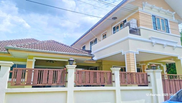 ให้เช่าบ้าน - สภาพใหม่ 5นอน ม.มหิดล ศาลายา 700 ม. ให้เช่าคฤหาสน์บ้าน 2 หลัง 108ตร.วา. 508ตร.ม. เพิ่งสร้าง 4 น้ำ น่าอยู่