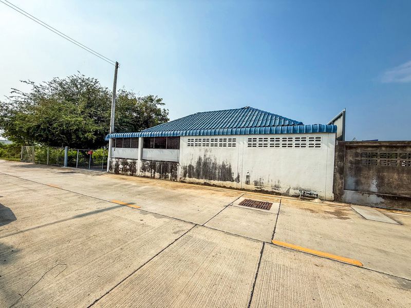 ขายที่ดิน - ขายที่ดินห้วยกะปิ ชลบุรี แหล่งชุมชน แปลงสวย พร้อมสิ่งปลูกสร้าง