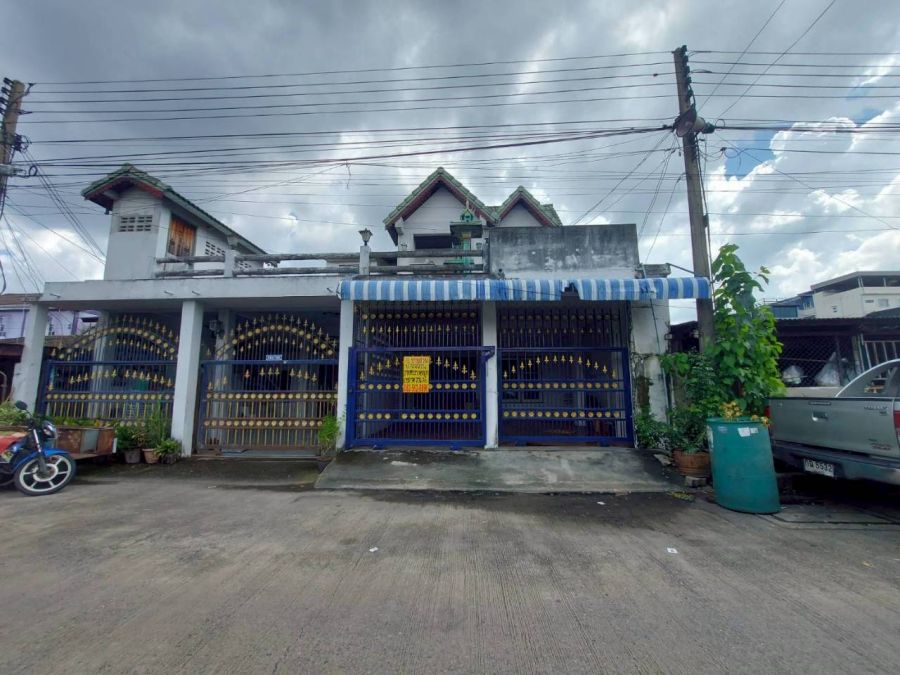 ขายบ้าน - ขายบ้าน 2 ชั้น หมู่บ้านรัตนโกสินทร์ 200 ปี ซอยรังสิต-ปทุมธานี14 ซอย 6 ใกล้สถานีรถไฟฟ้าสายสีแดงรังสิต