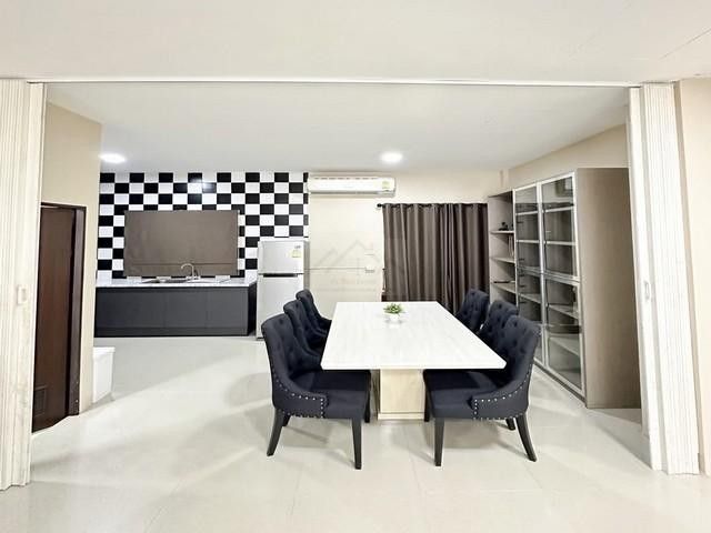 ให้เช่าทาวน์เฮาส์ - ให้เช่าทาวโฮม 3 ชั้น 4 ห้องนอน หมู่บ้านธนาภิรมย์ ศรีนครินทร์-วงแหวน ใกล้โลตัส ศรีนครินทร์ 100 เมตร