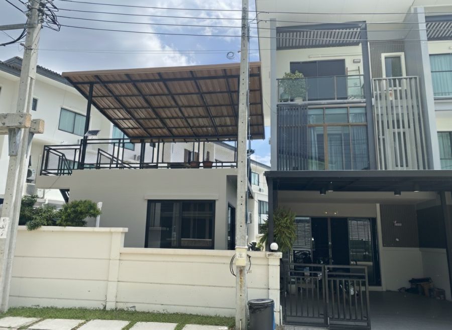 ทาวน์เฮาส์ - ขาย/เช่า ทาวน์โฮม 3 ชั้น ทาวน์ อเวนิว เมิร์จ รัตนาธิเบศร์ ต. เสาธงหิน อ.บางใหญ่ จ.นนทบุรี