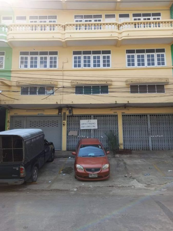 โรงงาน / โกดัง - ขาย / ให้เช่า อาคารพาณิชย์ 3.5 ชั้น พื้นที่สีม่วง 120 ตร.ว.