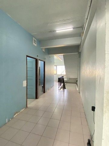 ให้เช่าอาคารพาณิชย์ / สำนักงาน - เช่า อาคารพาณิชย์ มีดาดฟ้า ติดถนนสีขาว ถนนสี่เลน ใกล้เทศบาลเมืองท่าโขลง ใกล้ตลาดไท เดินทางสะดวก