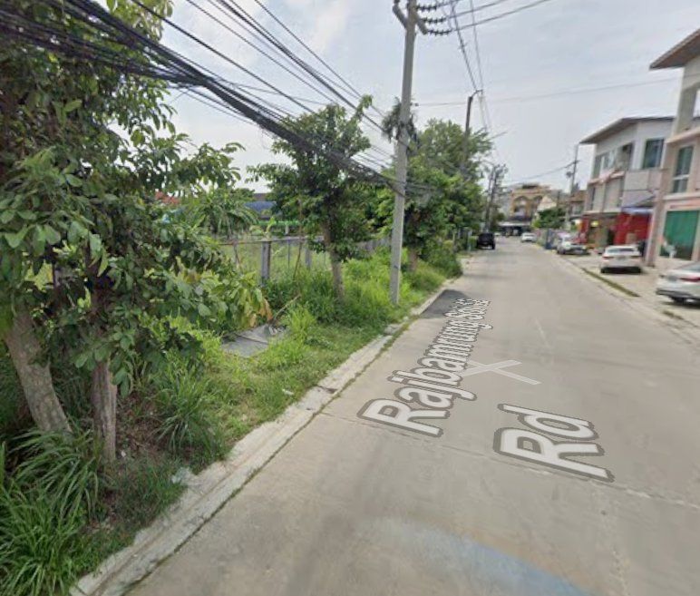 ขายที่ดิน - ขายที่ดินเนินพระ ล้อมรั้วแล้วเนื้อที่ 1.5 ไร่ ซอยโรงแรมบีทู ใกล้หาดเพียง2กม. เมืองระยอง