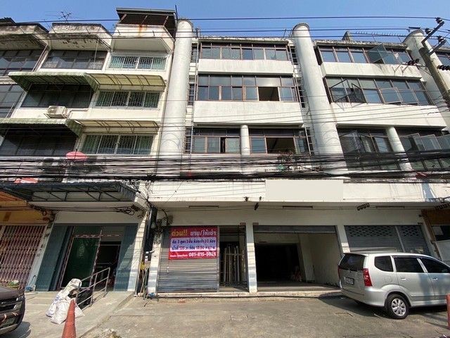 ขายอาคารพาณิชย์ / สำนักงาน - ขายตึก 3 คูหา 5 ชั้น เนื้อที่ 135 ตรว. ซอยรามคำแหง 42 บางกะปิ กรุงเทพ