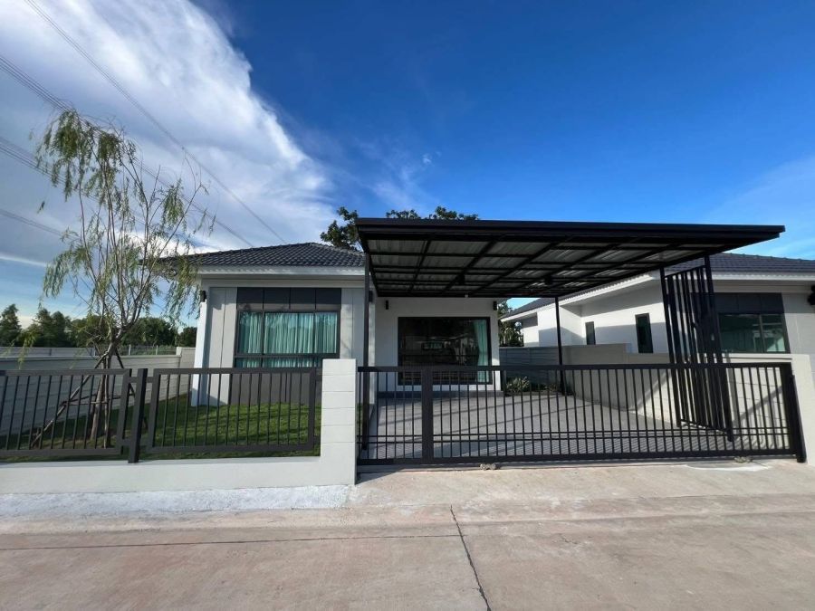 ขายบ้าน - ขาย บ้าน ชั้นเดียว 55 ตร.วา มาบตาพุด - หลังศูนย์ราชการ ทำเลใหม่ ติดถนนสุขุมวิท เข้าออกได้หลายทาง