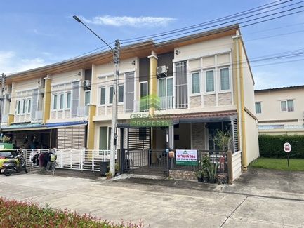 ขายทาวน์เฮาส์ - ขาย หมู่บ้านโกลเด้นทาวน์2 พระราม2 Golden Town2 Rama 2 ทาวน์โฮม 2 ชั้น เนื้อที่ 19.70 ตร.ว. ต่อเติมครัว พร้อมเฟอร์ หลังมุม ติดสวน