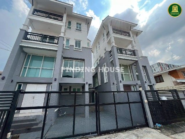 ให้เช่าบ้าน - บ้านให้เช่า 2 หลังติดกัน 3.5 ชั้น แถวเอกมัย 12 (ปรีดีย์พนมยงค์ 31) ทำเลพรีเมี่ยม 5 นาทีทองหล่อซอย 10