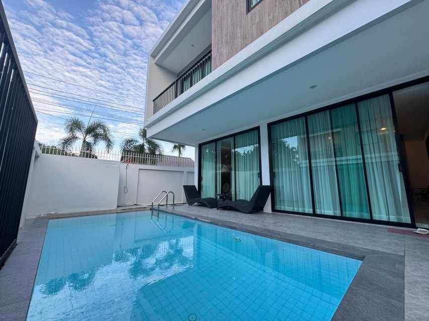 ให้เช่าบ้าน - ให้เช่าบ้านเดี่ยว 2 ชั้น Pool villa หนองปลาไหล 3 ห้องนอน