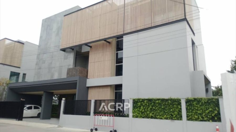 ขายบ้าน - THE MASTER ราชพฤกษ์-สะพานเจษฎาบดินทร์ฯ บ้านหรู 3 ชั้น พร้อมลิฟต์ส่วนตัว ทำเลศักยภาพ