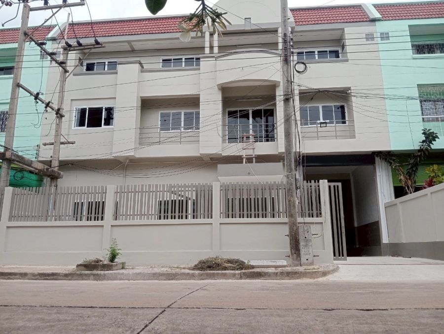 ให้เช่าโรงงาน / โกดัง - ให้เช่าโกดัง/ออฟฟิศ พระราม 2 ต.คอกกระบือ อ.เมืองสมุทรสาคร สมุทรสาคร พื้นที่ 800 ตร.ม.