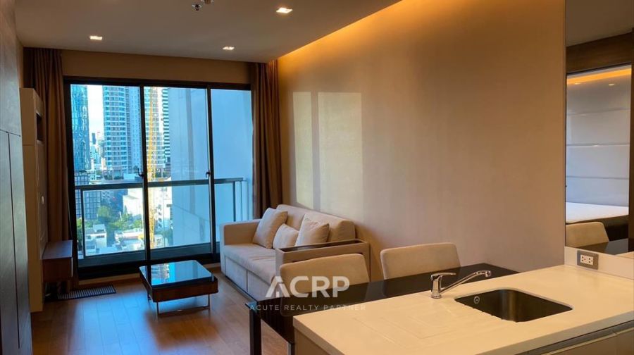 ให้เช่าคอนโด - ให้เช่า: คอนโด The Address สาทร ตั้งอยู่ในซอยสาทร 12 14 แขวงสีลมเหนือ ติดสถานีรถไฟฟ้า BTS เซ็นหลุยส์