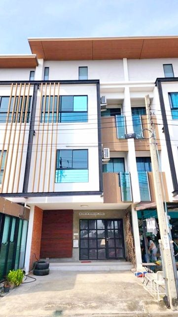 ให้เช่าทาวน์เฮาส์ - SUMMIT Windmill Golf ARL สุวรรณภูมิ 2.1 กม. ให้เช่าโฮมออฟฟิศ 3 ชั้น 265 ตร.ม. 23 ตร.วา. 3นอน ถูกที่สุดในบางนา MEGAบางนา 3 น้ำ