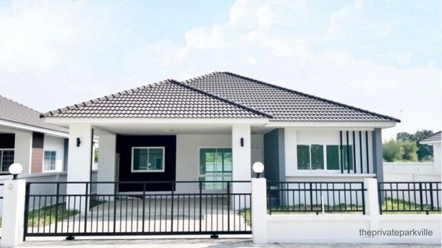 ขายบ้าน - บ้านสวยคุณภาพดี บรรยากาศเงียบสงบ เป็นส่วนตัว พร้อมของแถมครบ เข้าอยู่ได้ทันที เนื้อที่ 76.6 ตร.วา อ.เมือง จ.นครราชสีมา