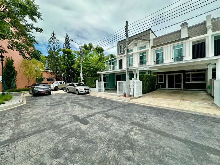 ให้เช่าทาวน์เฮาส์ - ให้เช่าทาวโฮม 2 ชั้น หมู่บ้านอินดี้ 2 บางนา-รามคำแหง2