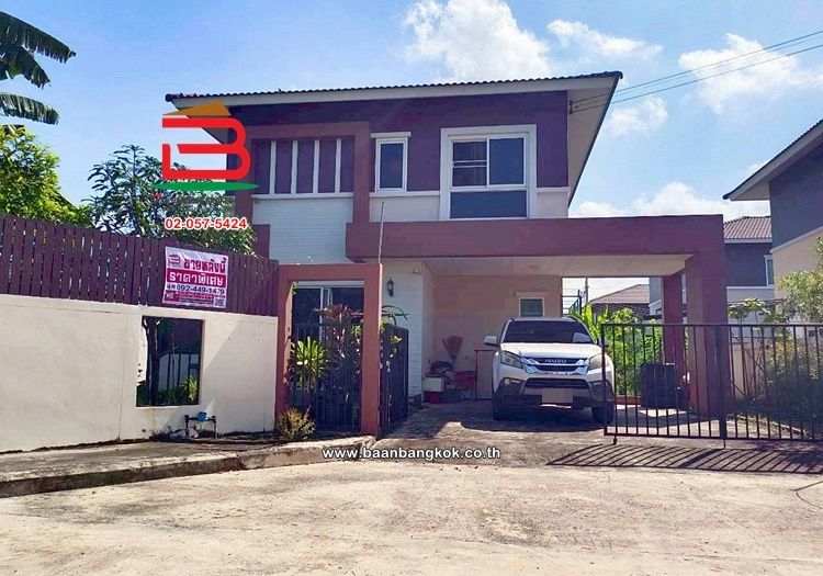 ขายบ้าน - บ้านเดี่ยว หมู่บ้าน วังทอง เดอะแพรรี่ คลอง 2 เนื้อที่ 68.3 ตรว.ทำเลดีใกล้ตลาดไอยรา ถนนรังสิต-คลองหลวง ตำบลคลองสอง อำเภอคลองหลวง จังหวัดปทุมธานี