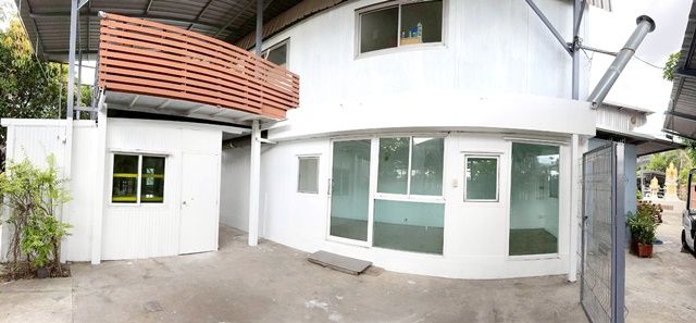 ให้เช่าอาคารพาณิชย์ / สำนักงาน - รร.นานาชาติดีบีเอส 5กม. โรบินสัน ไลฟ์สไตล์ ราชพฤกษ์681ม. ให้เช่าอาคารสำนักงาน 58 ตร.ม. ให้เช่าชั้น1 รพ.บางบัวทอง 2.4 กม. ทำเลติดถนน