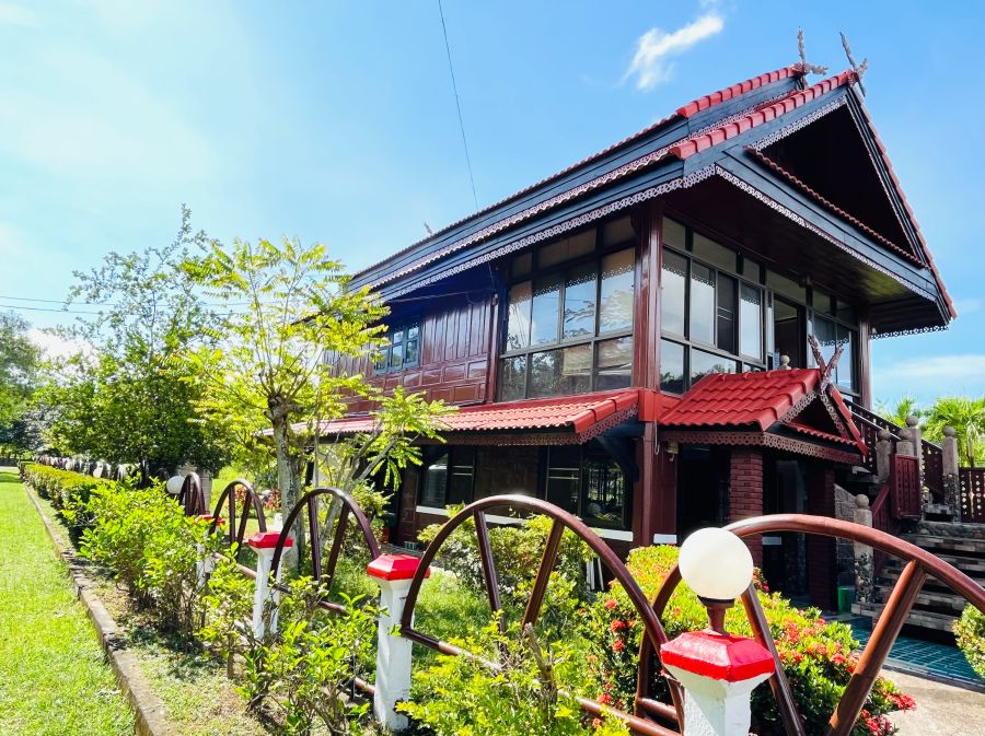 ให้เช่าบ้าน - ให้เช่าบ้าน 2 หลัง พร้อมที่ดินเกือบ 3 ไร่ แถมสระว่ายน้ำขนาดใหญ่ (อ.สันกำแพง จ.เชียงใหม่)