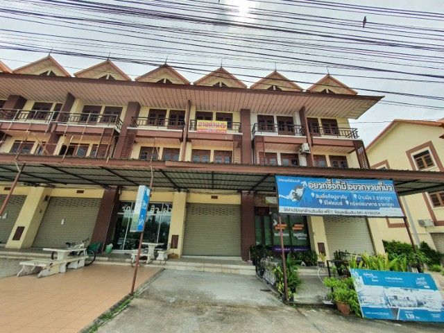 ขายอาคารพาณิชย์ / สำนักงาน - ขายอาคารพาณิชย์ 3 ชั้น สไตล์ล้านนา อำเภอปลวกแดง จังหวัดระยอง