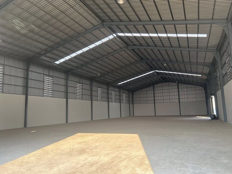 ให้เช่าโรงงาน / โกดัง - ให้เช่าโกดังใหม่พร้อมออฟฟิศบางน้ำจืด สมุทรสาคร พื้นที่ 600-2000 ตรม