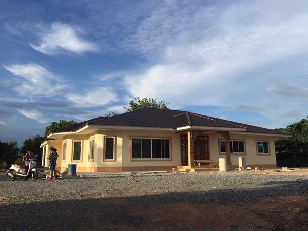 ให้เช่าบ้าน - ให้เช่าบ้านเดี่ยว พื้นที่ 1 ไร่ อ.พนัสนิคม จ.ชลบุรี ใกล้ร้านสะดวกซื้อ 7/11 มินิบิ๊กซี โลตัส ซีเจ