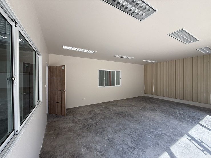 ให้เช่าโรงงาน / โกดัง - ให้เช่าโกดัง 410 ตร.ม. ติดถนนพุทธสาคร คลองมะเดื่อ ทำเลทองสำหรับธุรกิจ!