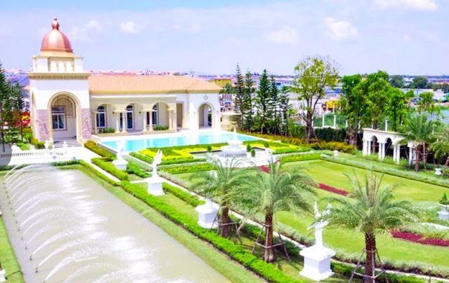 ให้เช่าบ้าน - แฟชั่น 4กม. ราม อินทรา วงแหวน ให้เช่าคฤหาสน์ 4 นอน MRTคู้บอน 3.5 กม. บ้านเดี่ยว 2ชั้นจัดเต็มเฟอร์ฯ 215 ตร.ม. 55.ตร.วา.